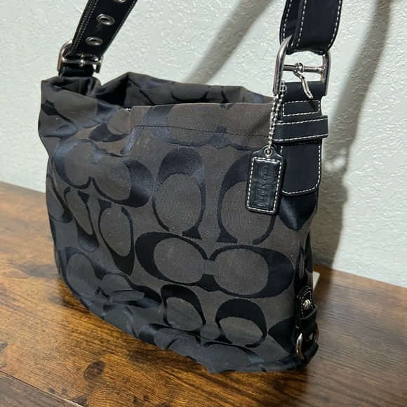 Black and Gray Shoulder Bag - Picture 1 of 16